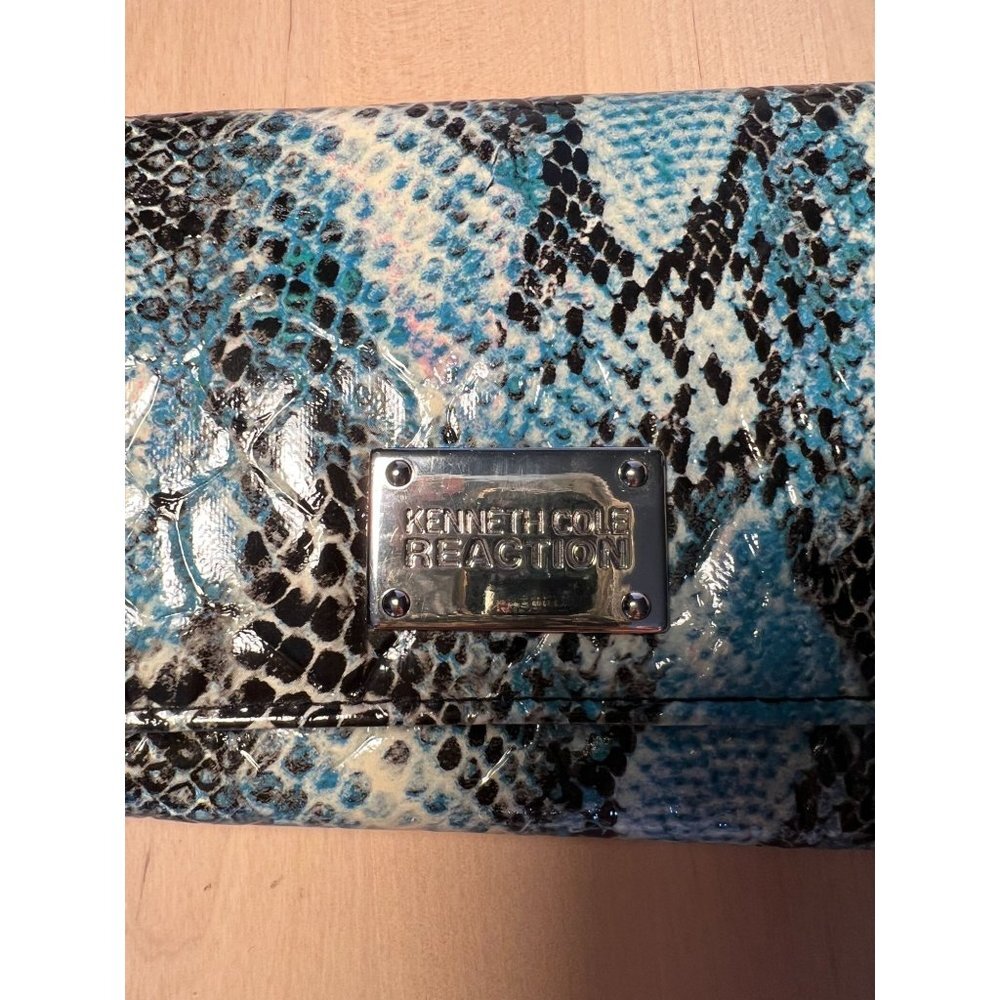 Kenneth Cole Reaction snakeskin blue black clutch never used - Picture 6 of 6